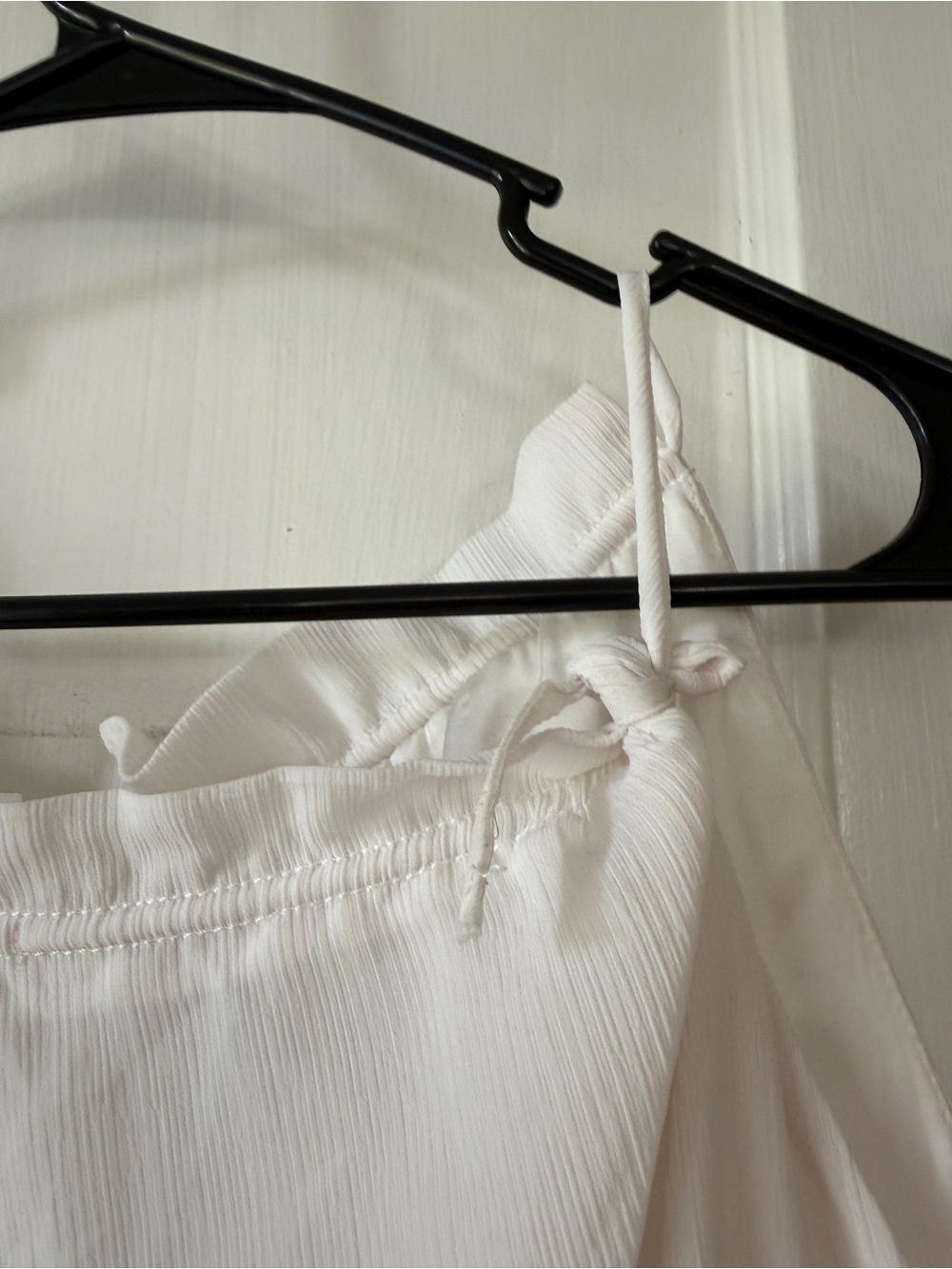 H&M Ivory Satin top size 2XL - Picture 4 of 9